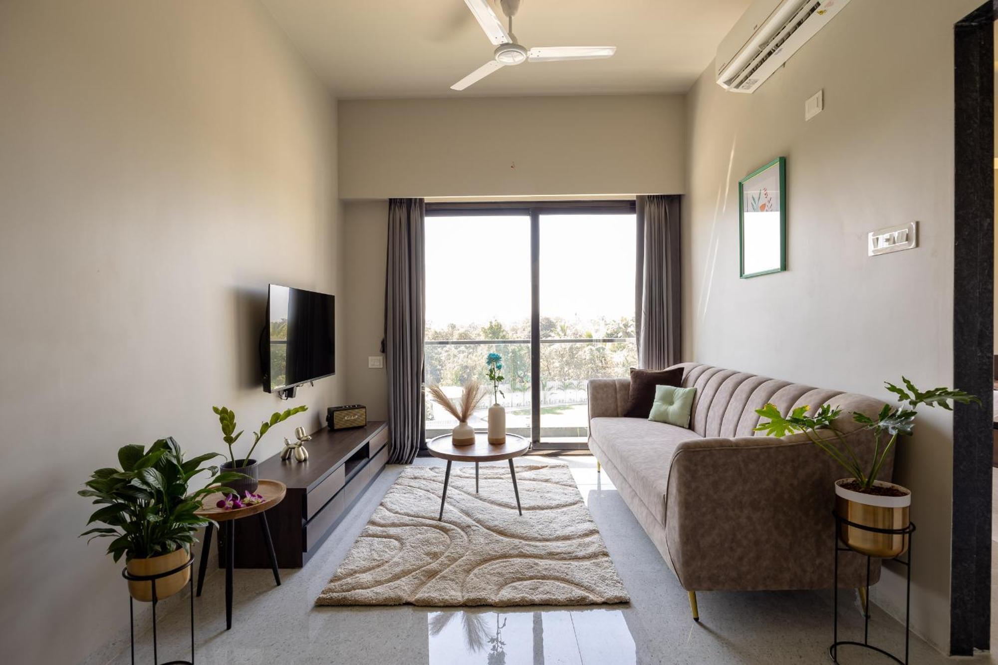 Saavi Suites Daman Exterior foto